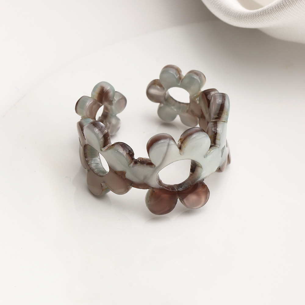 Ig Style Flower Resin Women's Open Ring display picture 7