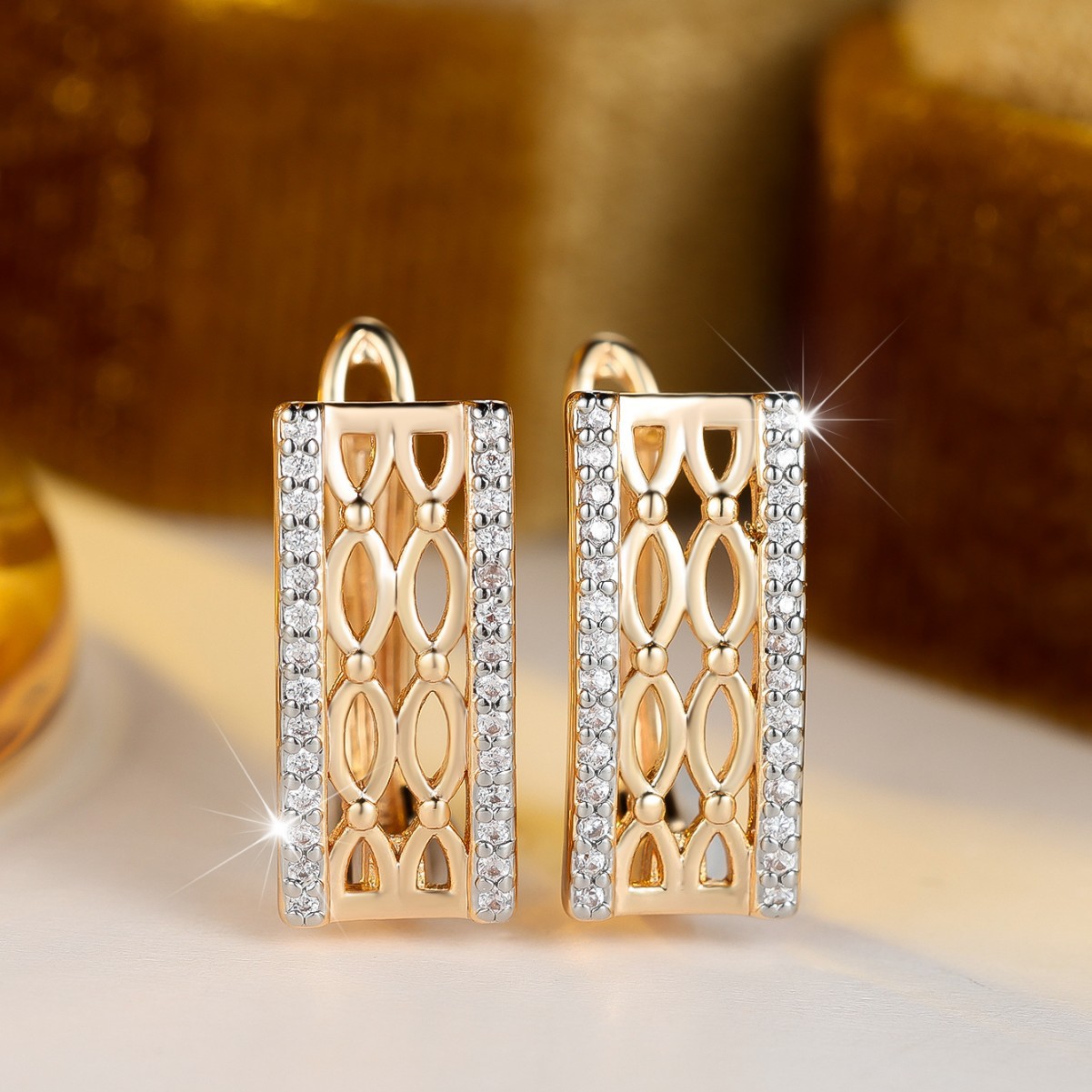 跨境新款时尚圆形白钻镂空网耳环 晚宴配饰气质轻奢百搭耳饰批发