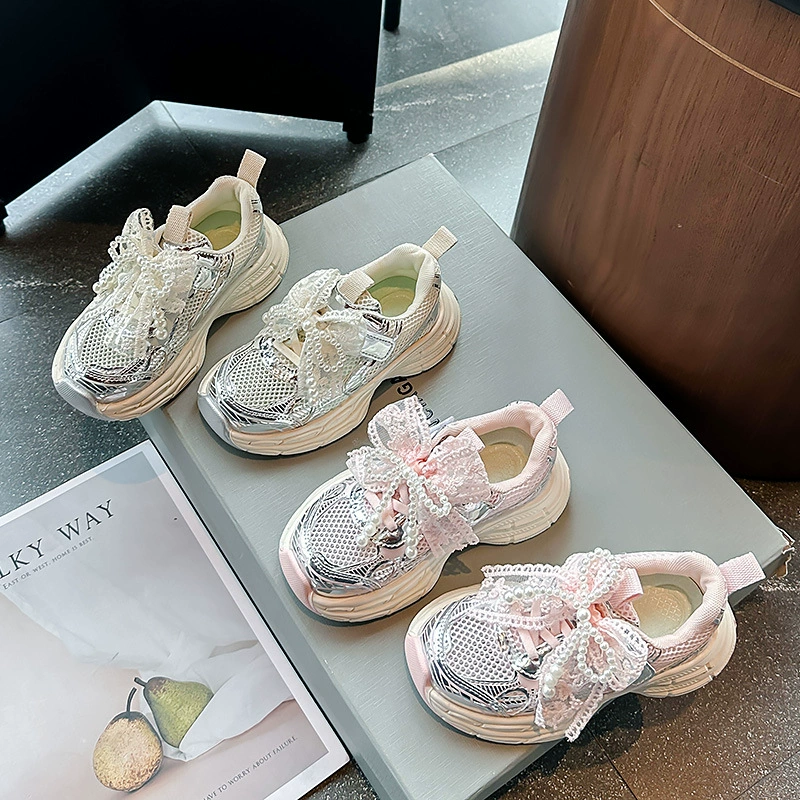 Кроссовки для девочек Симпатичные кроссовки для девочек 2025 года новая одиночная сеть полые жемчужные ботинки для бега