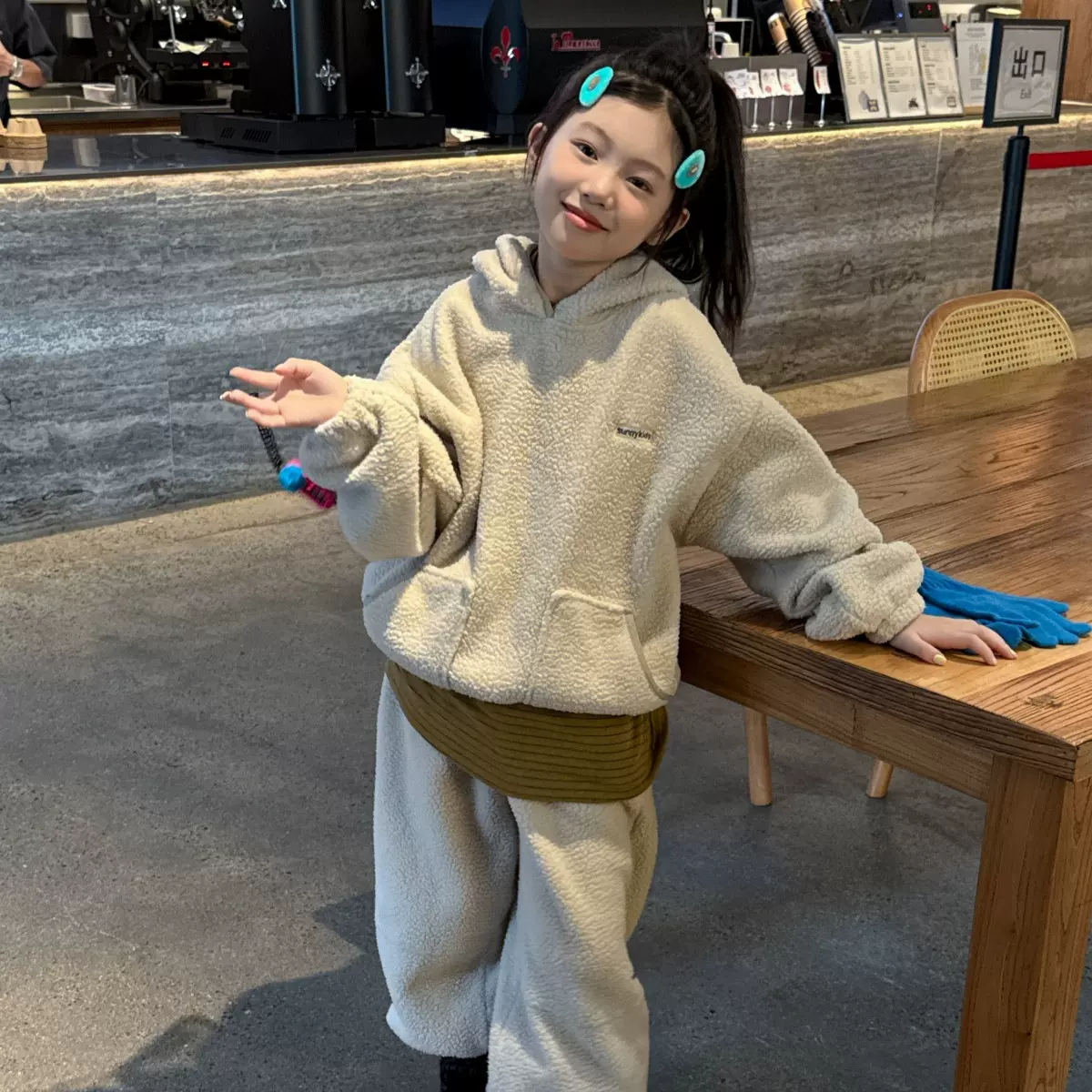 花与寻童装女童套装2025秋冬新款摇粒绒加厚套装亲肤保暖甜美洋气