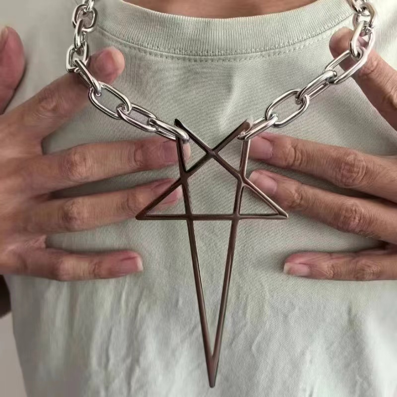 Cross-Border New Five-Pointed Star Necklace, Retro Punk Style Nightclub Decorative Necklace, Personalized Exaggerated Trendy Men's Accessories