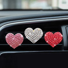 Diamond heart-shaped car aromatherapy clip rhinestone love car air conditioning outlet perfume decoration clip car interior accessories