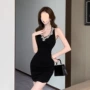 气质辣妹镶钻显瘦连衣裙