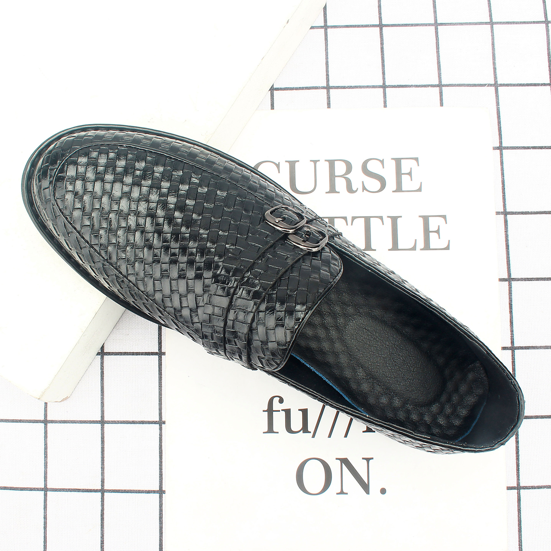 ���ļ�ƤЬ͸��������ЬӢ�׺����֯����ƤЬ��ƽ�׶�����Ь366