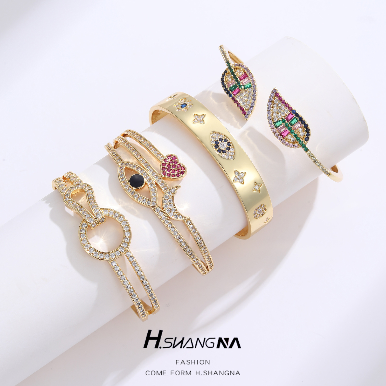 Geometric, Leaf Pattern Women's Gender Vintage Style Classic Style Geometric Leaf Brass Bangle In Bulk