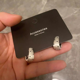 �䵭�L���z��ɫС���c���hŮ�p�ݸ߼��ж�ȦС������Ư�����۶��