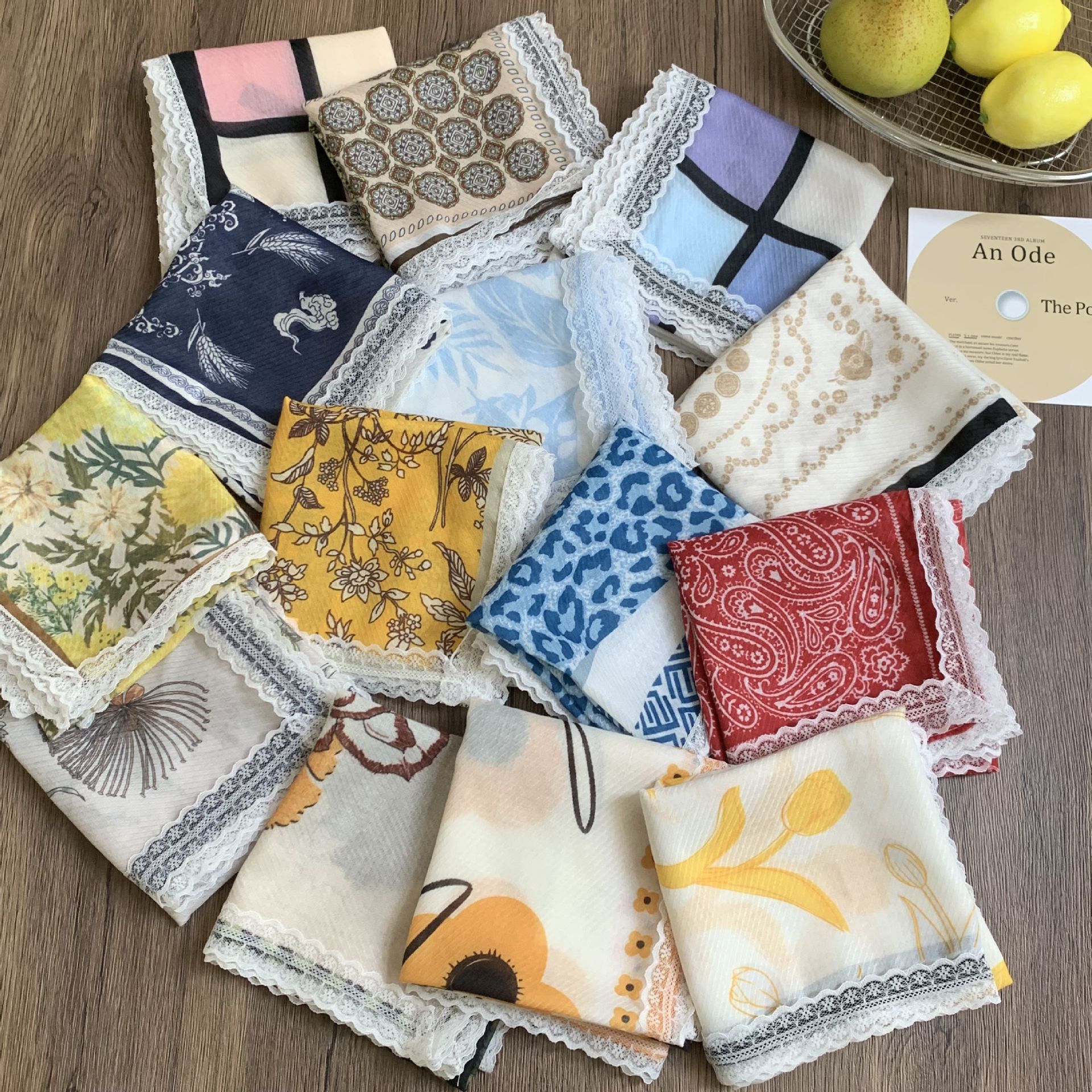 Buñuelo de seda cuello pequeño buñuelo cuadrado primavera y verano nueva moda decoración buñuelo de cuello paquete buñuelo de cabeza buñuelo de verano buñuelo de cabello buñuelo de cabello