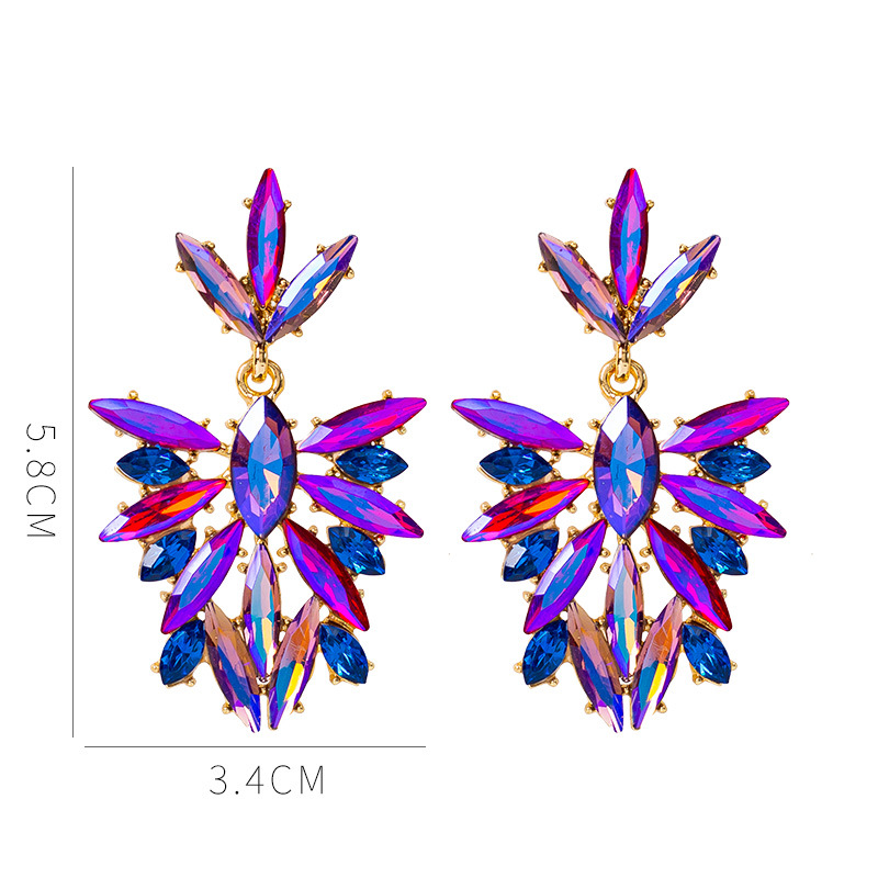 Moda Nuevo Super Brillante Color Diamante Aleación Diamante Cristal Cristal Pendientes Largos Geométricos display picture 6