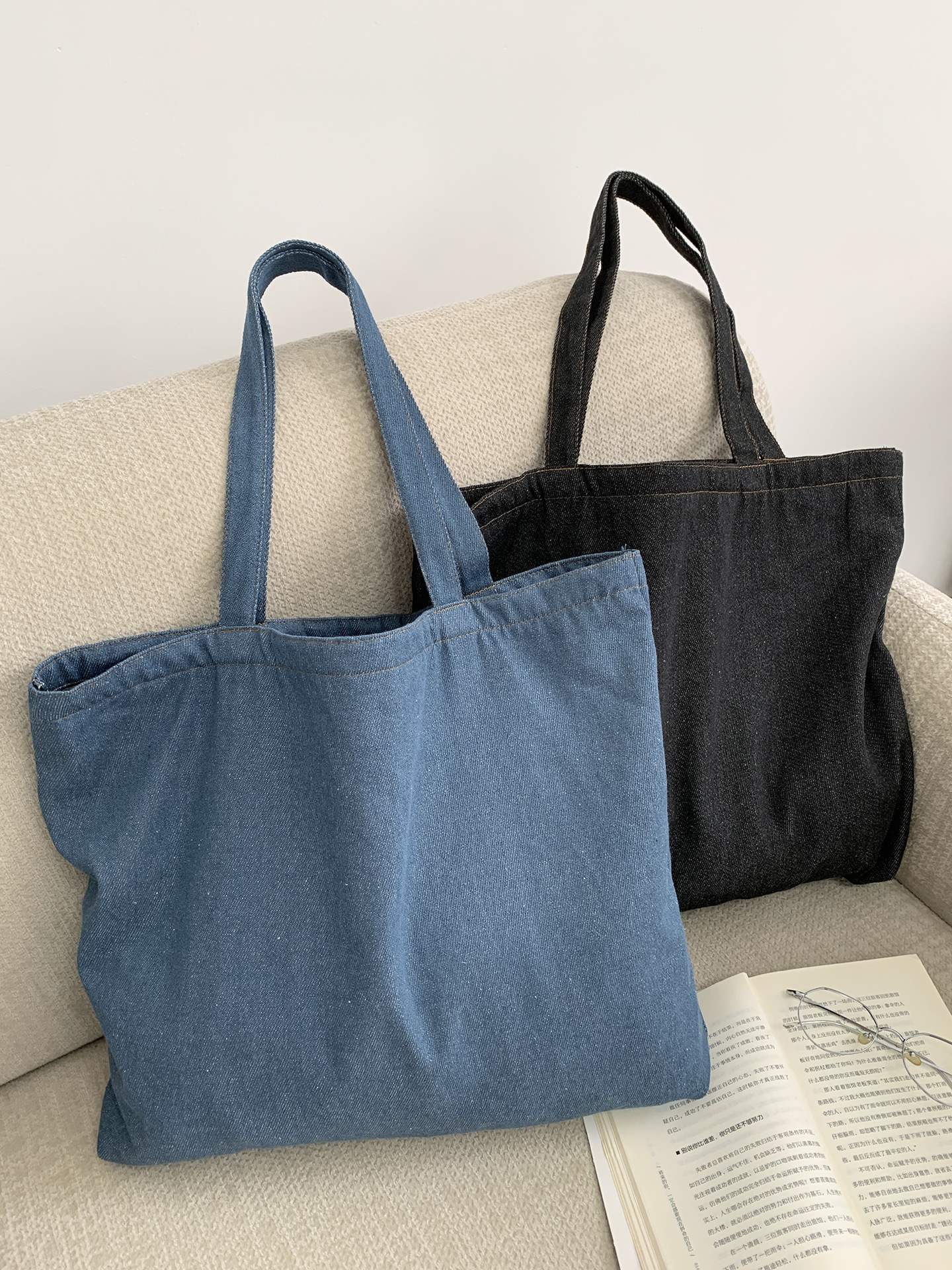 Bolso de mezclilla de color sólido en blanco, bolso de gran capacidad, bolso de estilo perezoso, bolso de hombro minimal retro de moda