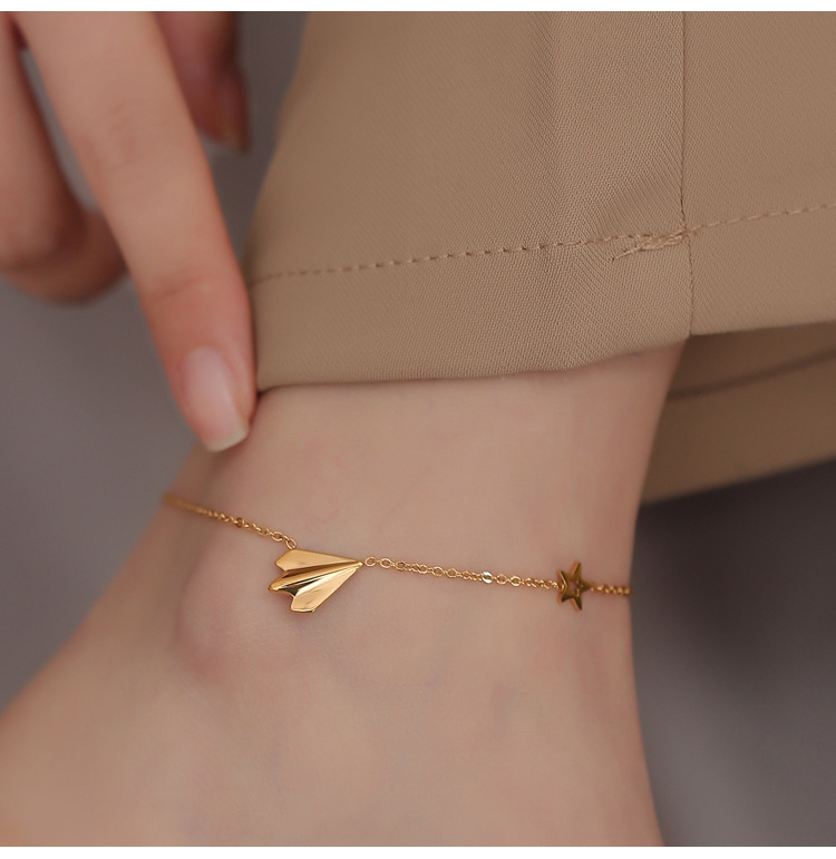 Sweet Simple Style Star Paper Airplane Titanium Steel Plating 18k Gold Plated Women's Anklet display picture 5