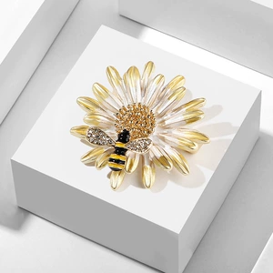 Lanhao Korean Style Fashion Cartoon Simple Oil Dropping Enamel Alloy Bee Daisy Brooch Pin Clothing Pin Accessories