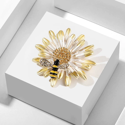 Lanhao Korean Style Fashion Cartoon Simple Oil Dropping Enamel Alloy Bee Daisy Brooch Pin Clothing Pin Accessories