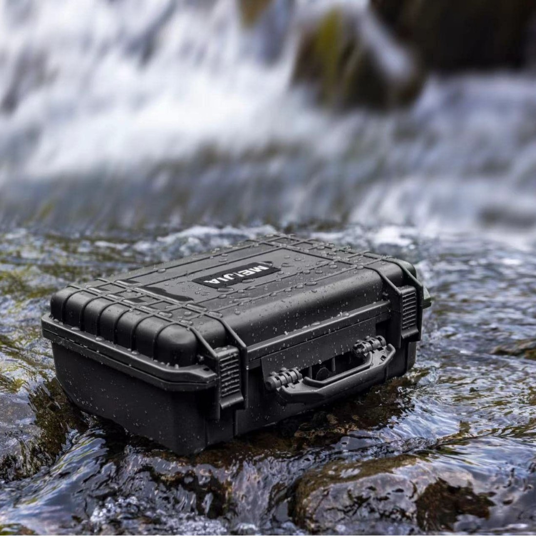 18.5寸手提塑料防水工具箱 增强PP安全箱摄影设备数码配件保护箱