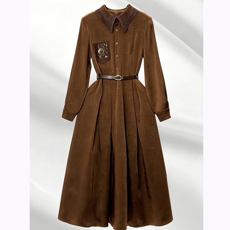 French-style, high-end, Chanel-inspired, designer's best-selling women's dress, featuring a patchwork design, loose fit, and a slimming silhouette, exuding elegance French-style, high-end, Chanel-inspired, designer's best-selling women's dress, featuring a patchwork design, loose fit, and a slimming silhouette, exuding elegance