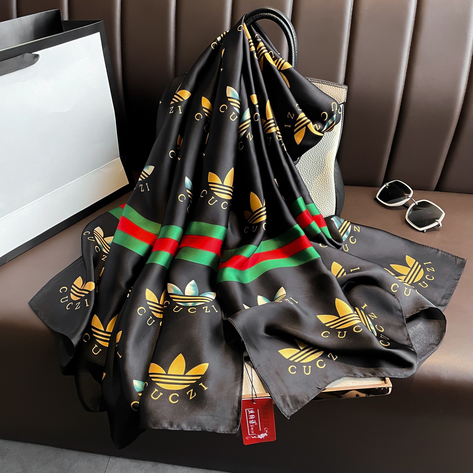 2023 bufanda artificial de brocado Sili para mujer primavera y otoño nuevo chal protector solar de viaje elegante Toalla de playa del todo fósforo bufanda larga