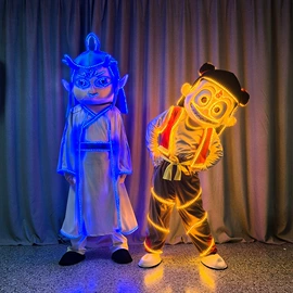 酒架;助威道具;化妆服饰道具