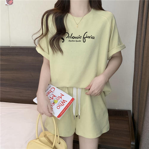 Casual Fashion Set for Women - Summer Thin Loose Trendy Versatile Hong Kong Style Sports Short Sleeve Shorts Two-Piece Set