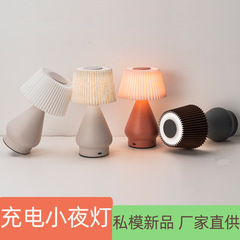国境を越えた製品テーブルランプ新 2025 アマゾン供給タッチ調光クリエイティブファブリックカバー錬鉄製ナイトライト