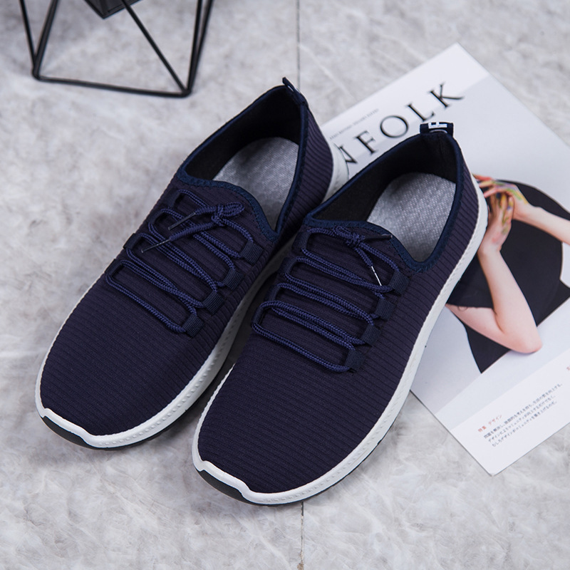 sports sneakers for leisure