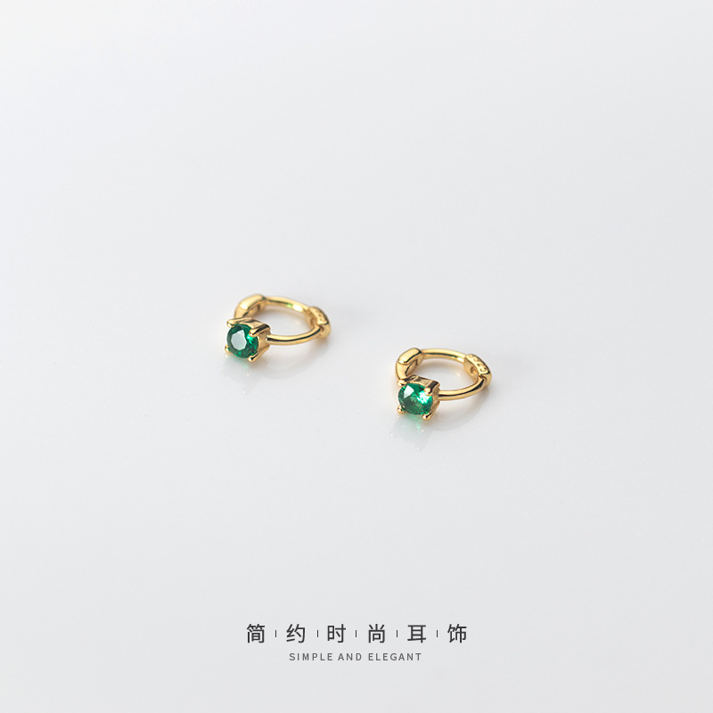 S925 plata esterlina mini orejas de diamante simple personalidad coreana orejas de zircón de color cuadrangular joyas de orejas G9564