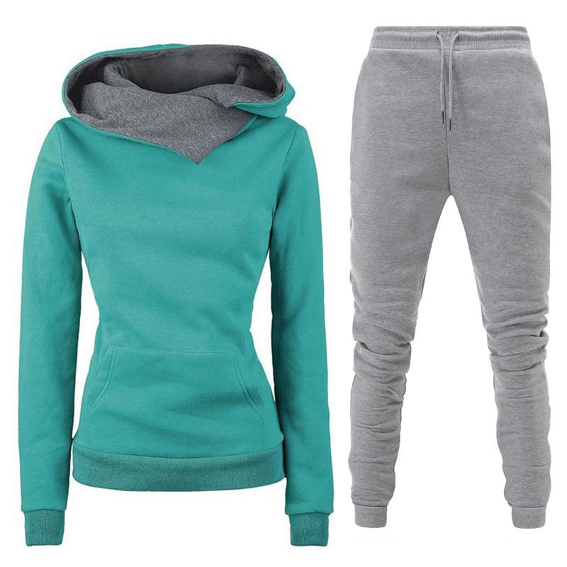 En stock 23 Otoño e Invierno Nuevo traje de ropa deportiva con Capucha forrada de lana para mujer bolso cálido suéter pantalones ropa de mujer al por mayor