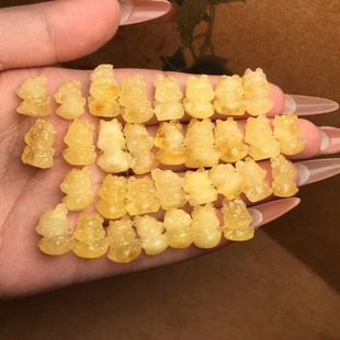 Natural Beeswax Russian Material Carved Cute Dragon Accessories Waxy Rich Random Matchinging Cultural Toys DIY Accessories Wholesale
