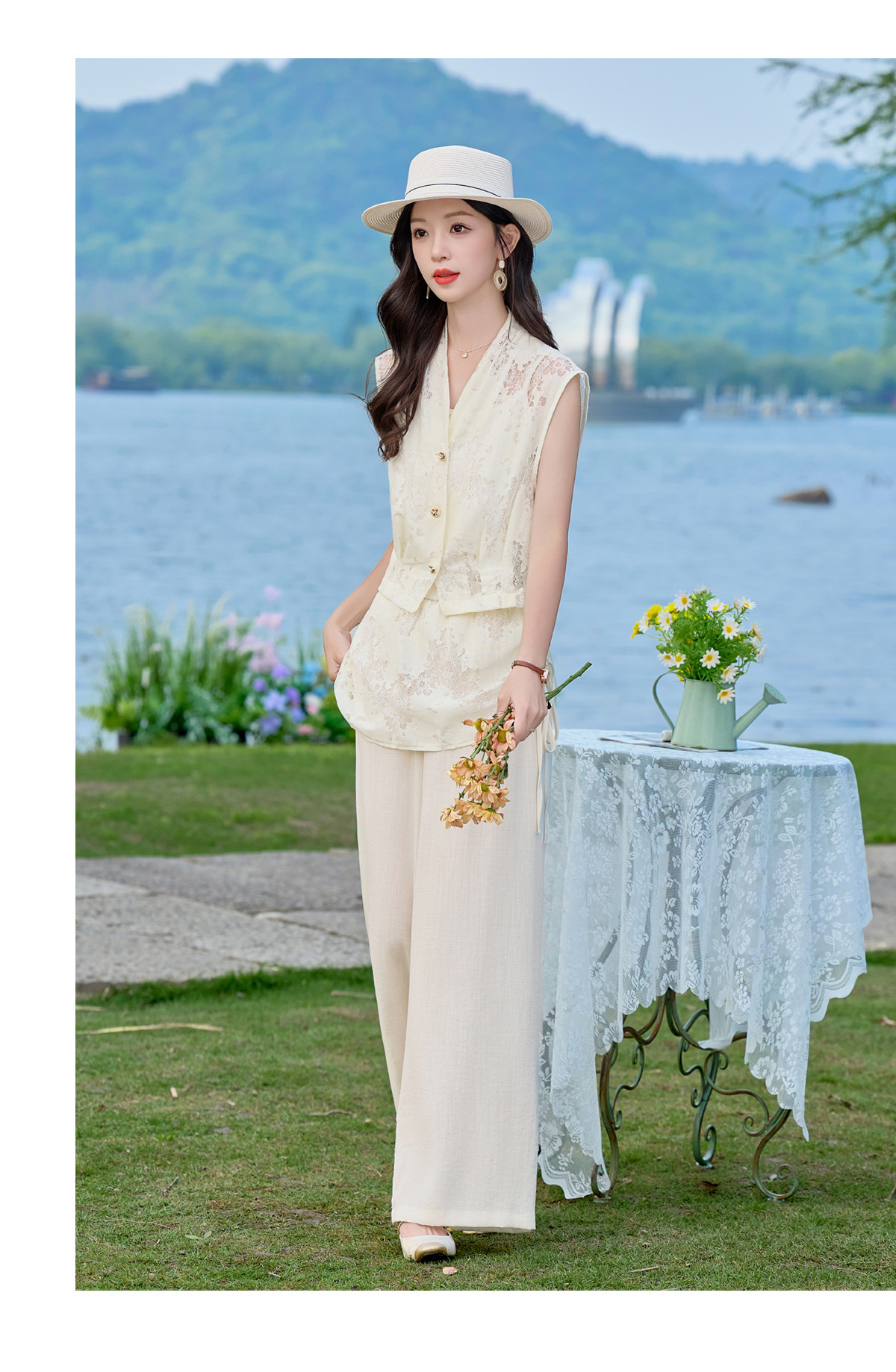 Bộ vest nữ không tay kết hợp quần ống rộng phối ren YQ9913 — màu đen, màu trắng ngà chi tiết 14
