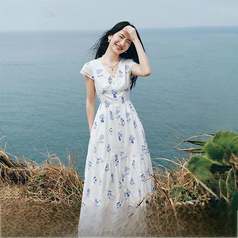 Sweet Dress with Sleeves 2025 New Summer Women's Clothing [Quiet Blue Language] Embroidered Small Flying Sleeves Floral Skirt