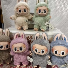 现货跨境拉布布一代搪胶娃娃玩偶公仔钥匙扣盲盒 LABUBU