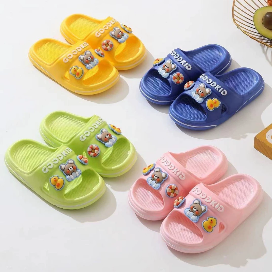 2024 новый детский буксировка мультфильм значок детская обувь домашняя буксировка мягкая подошва мужские и женские тапочки оптом