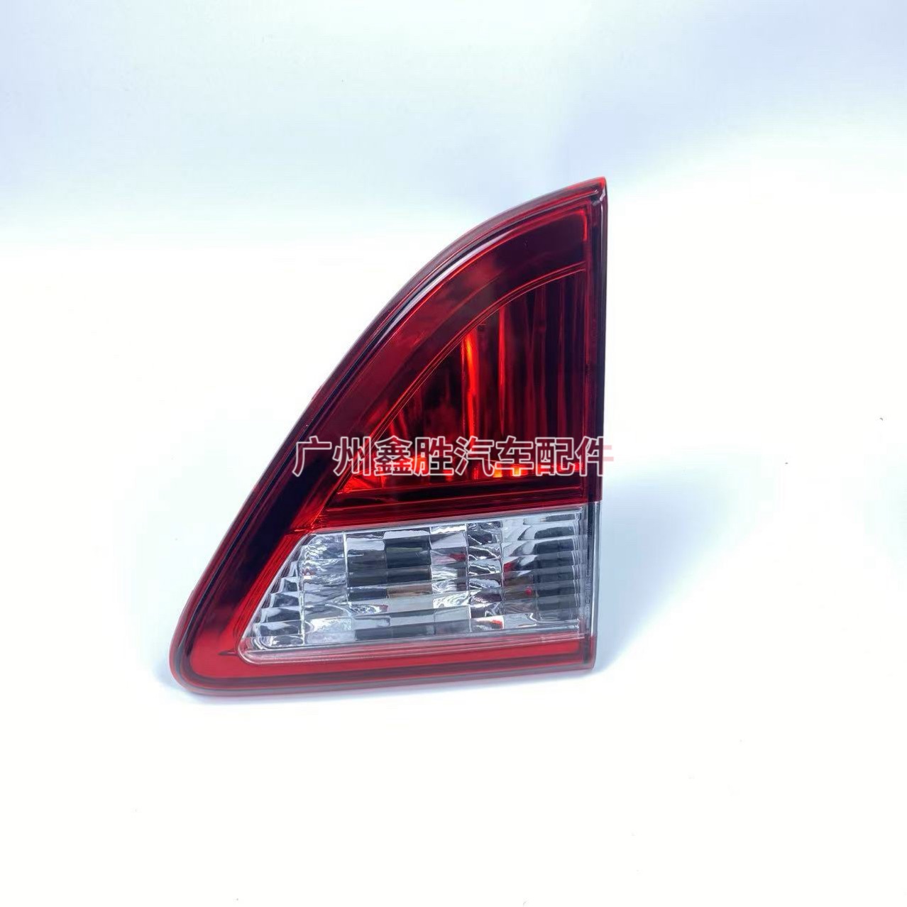 Suitable for Mazda Bt-50 Bt50 2015-2019 Rear Tail Light Brake Light Turn Signal Light