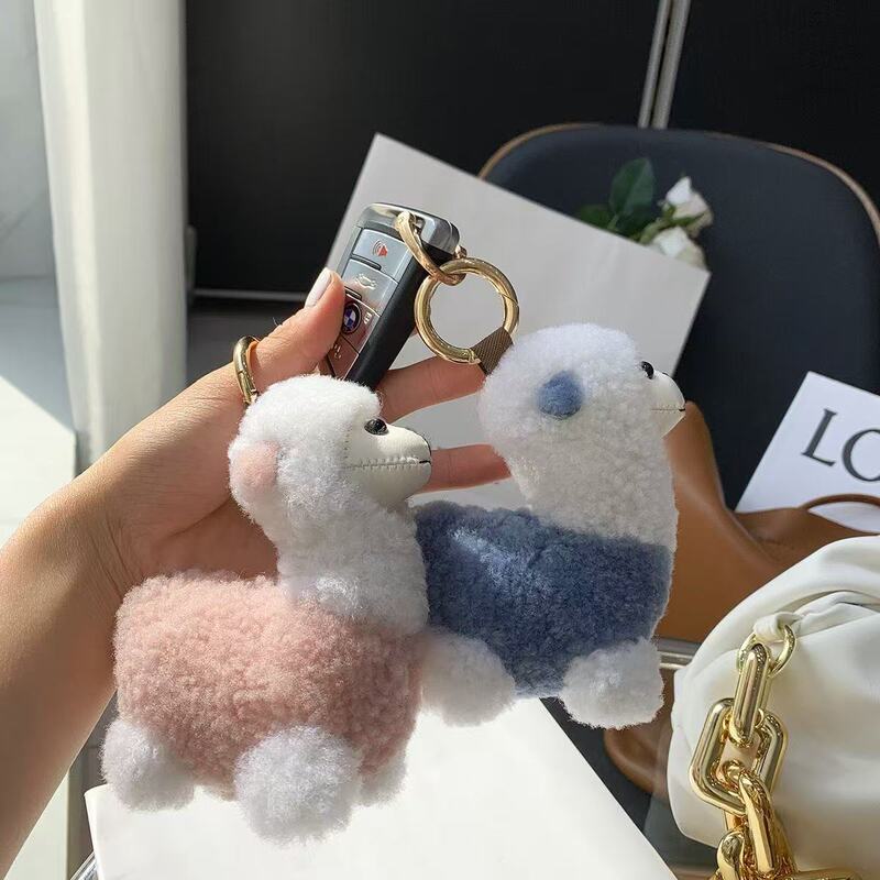 Cute alpaca pendant, lamb wool doll pendant, car keychain, cartoon figure, bag decoration, gift Cute alpaca pendant, lamb wool doll pendant, car keychain, cartoon figure, bag decoration, gift