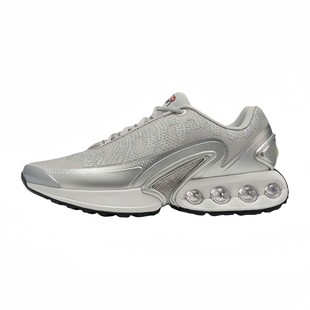 ���Q��Ů�ܲ�ЬMax Dn���ݚ�|Ь�������m��ĥ���e�\��Ь�羳��Ь