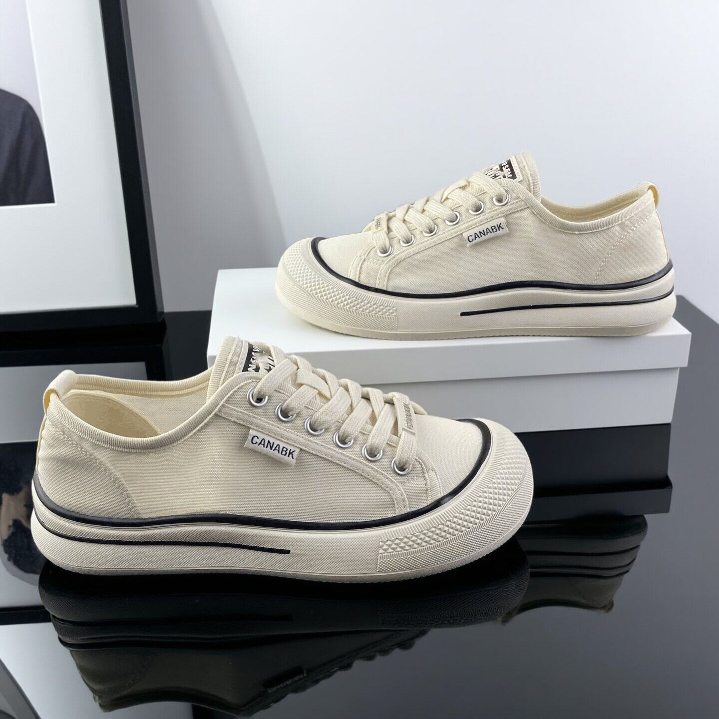 2026 nuevo estilo coreano de zapatos de lona de suela gruesa para mujeres clásicas retro redondeas lazos pequeños zapatos blancos zapatos de lona casuales