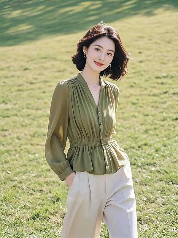 秋季小众通勤穿搭重要场合小衫设计感绿色收腰衬衫裤子两件套装|undefined