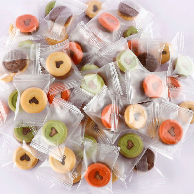 巧克力爱心曲奇夹心饼干儿童休闲小零食爱心独立包装婚宴整箱批发