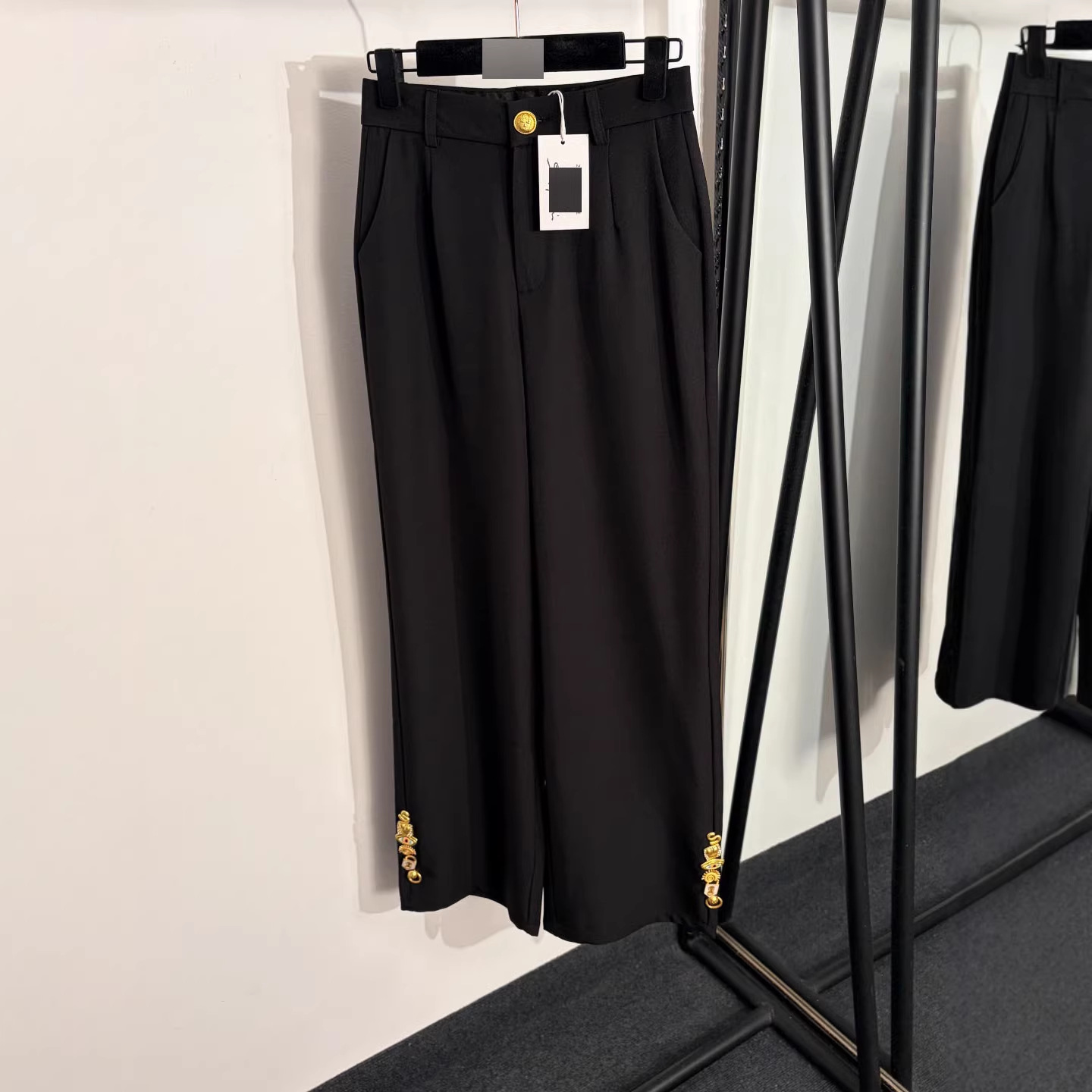 Nanyou High-End Stylish Slim-Fit Trousers with a Premium Feel, New Design with Irregular Gold Buttons, High-Waisted Wide-Leg Long Pants, Dress Pants