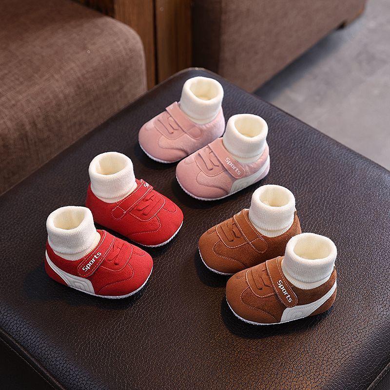 0-1 Year Old Infant Shoes and Socks for Men and Women, Spring & Fall Soft-Soled Pre-Walking Shoes, Non-Slip Newborn Foot Protection, No Falling Off for 3 Months