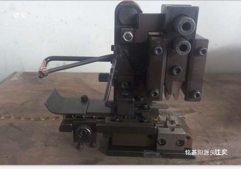 OTP横送模具,端子卡式模 直模 ，端子机刀片 187 旗形250旗形模具