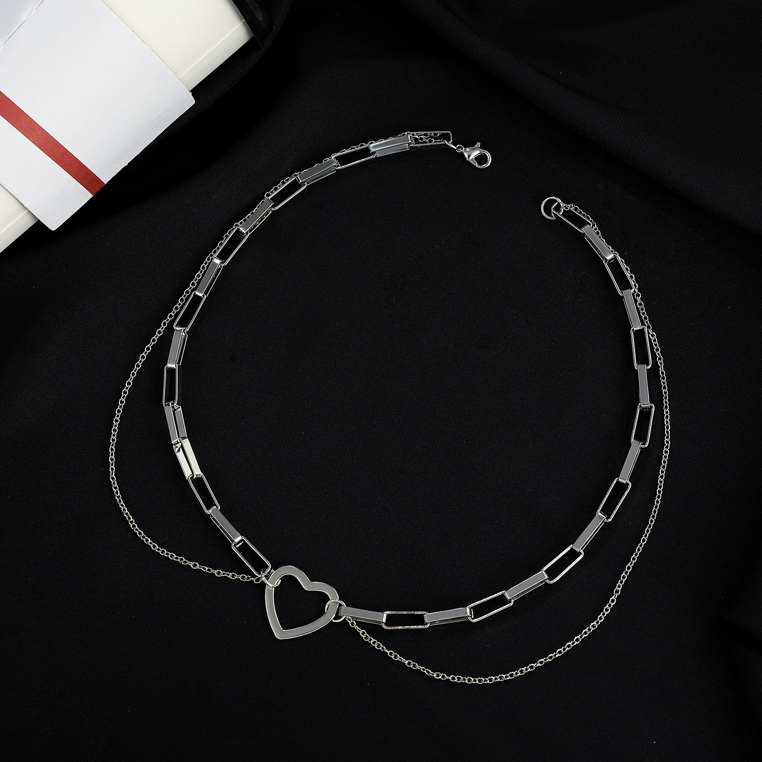 New niche design stainless steel double-layer necklace with a minimalist personality, peach heart collarbone chain,_voghion.com