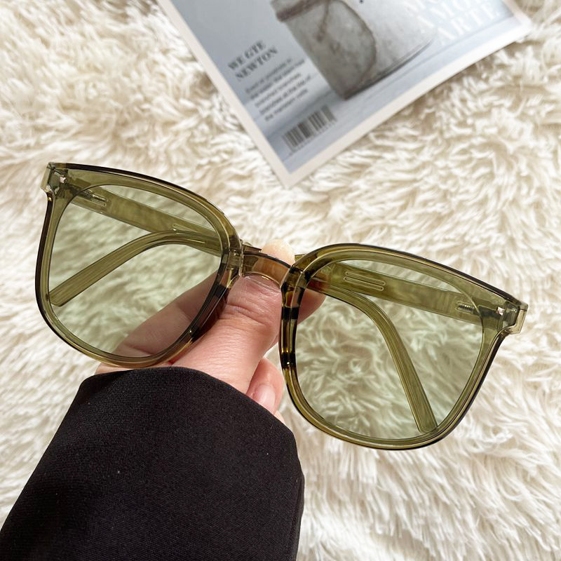 Fashion Solid Color UV400 Protection Women's Sunglasses display picture 5
