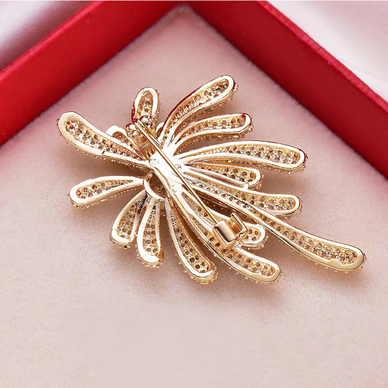 Broche feminino Blooming Beauty Romantic Fireworks, acessório sofisticado e versátil para casaco. Uma ótima opção de presente._voghion.com