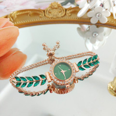跨境新款鑲鑽樹葉女士手錶自由調節抽拉式女款美人魚尾手鍊表批發