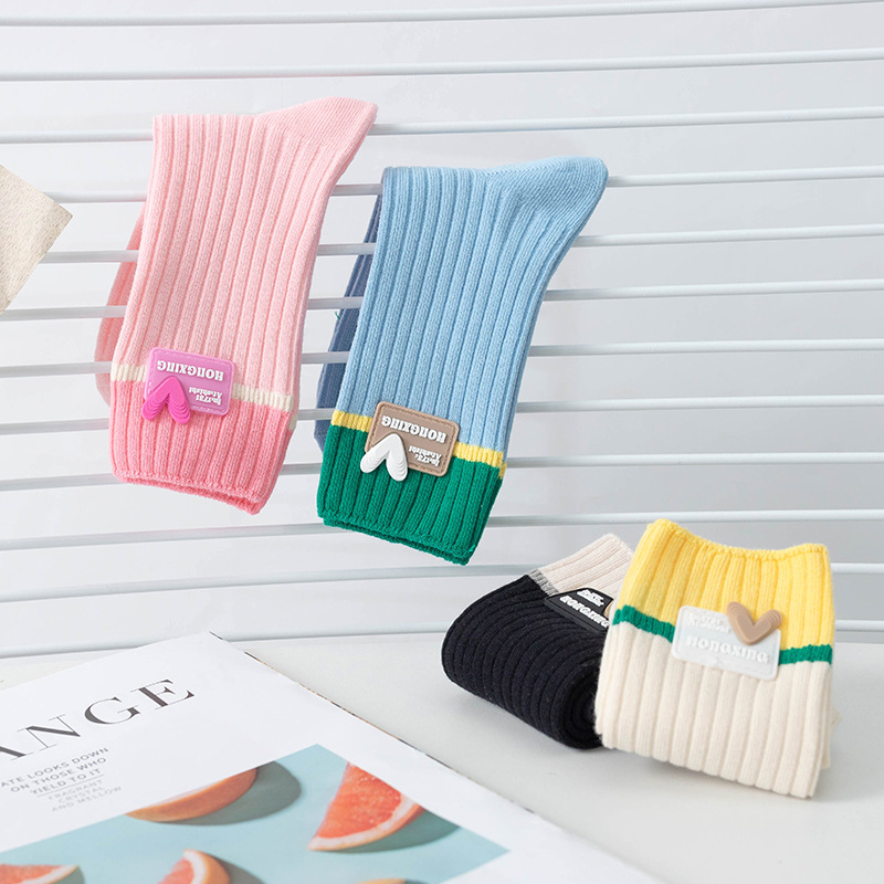 Women's socks autumn and winter New dopamine double needle mid-high socks color matching stripes with leather label women's socks can be worn outside cotton socks Women's socks autumn and winter New dopamine double needle mid-high socks color matching stripes with leather label women's socks can be worn outside cotton socks