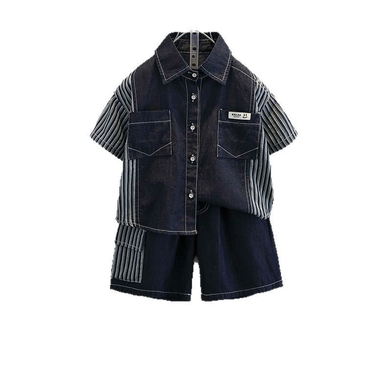 8036 traje de mezclilla de manga corta de verano para niños nueva ropa de verano para bebés de estilo occidental, camisas hermosas para niños pequeños y medianos