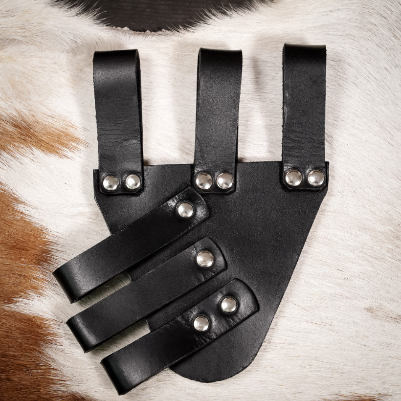 Medieval Viking LARP sword sheath, knight role-playing sword sheath, performance cosplay photography prop.