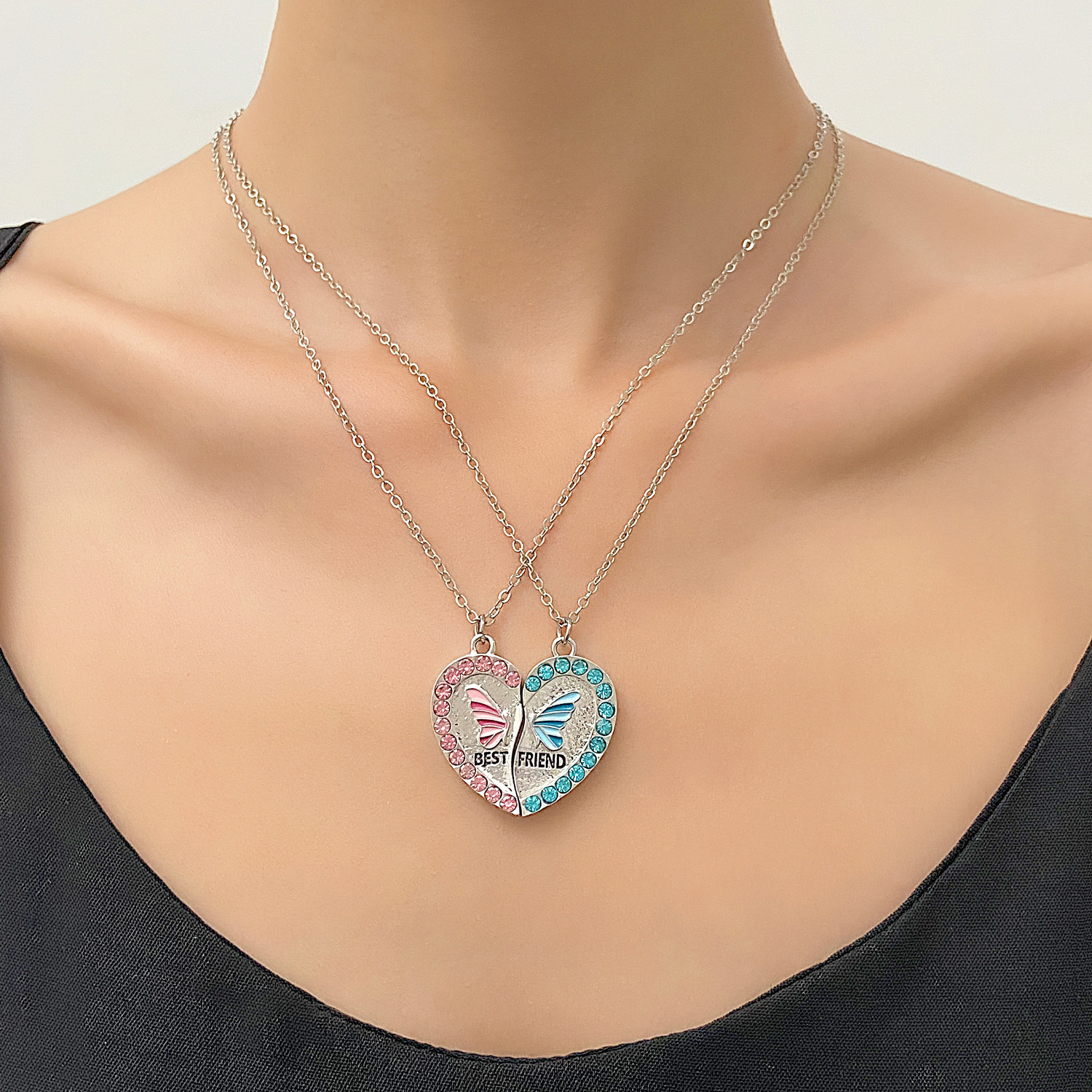 Collana amicizia farfalla con pietre colorate per donna_voghion.com