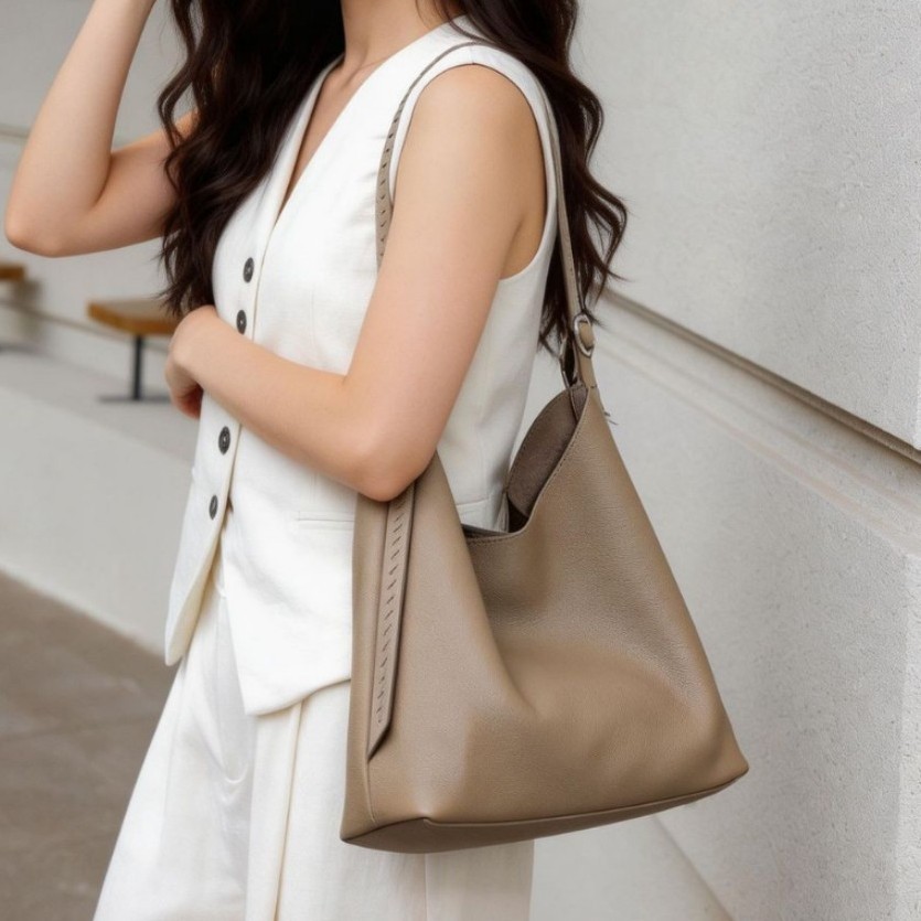Women's Genuine Leather Tote Bag 2026 New Arrival Large Capacity Commuter Handbag Top Grain Cowhide Fashion Simple Underarm Bag - Thumbnail 4