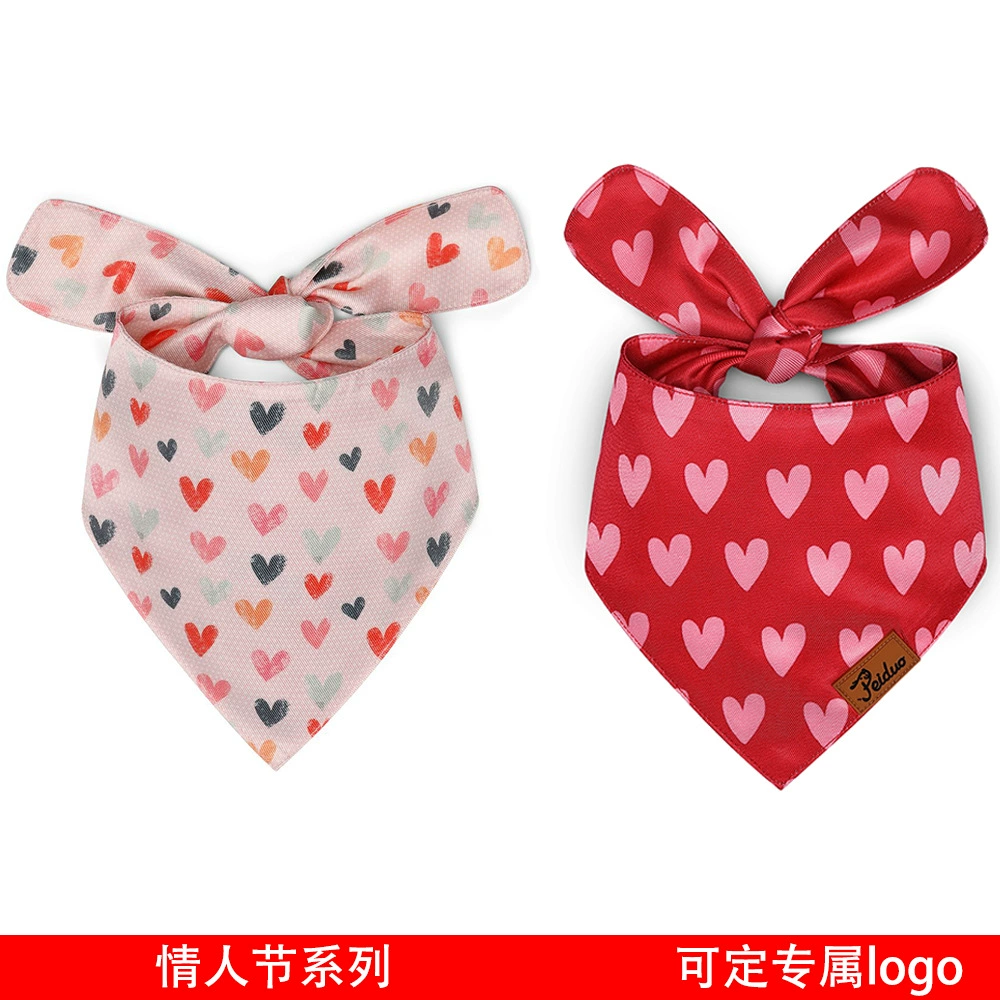 Новый питомец поставляет слюну полотенце Собака треугольник шарф красный черный День Святого Валентина средний и маленький производитель собак