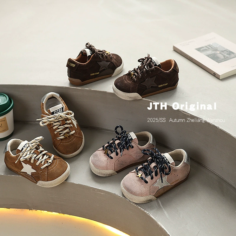 Детские кроссовки осень 2025, винтажные ретро, для мальчиков и девочек, мягкая подошва, универсальный цвет, выстиранные звёзды.